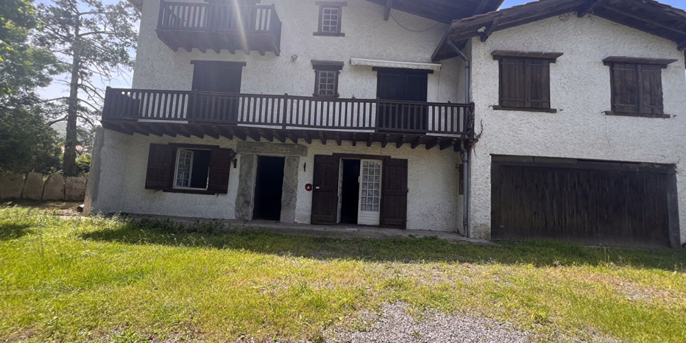 maison à URRUGNE (64122)