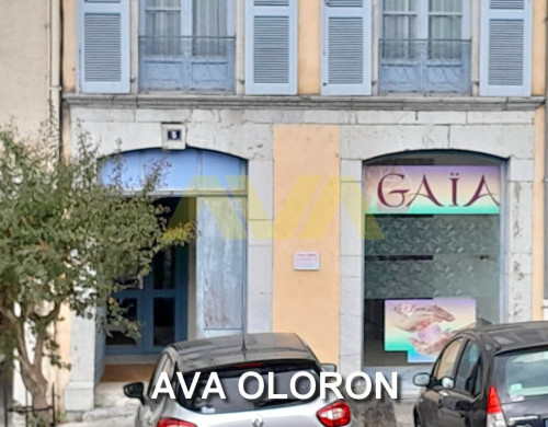 local commercial  OLORON STE MARIE