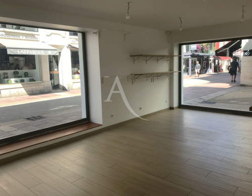 local commercial  ST JEAN DE LUZ