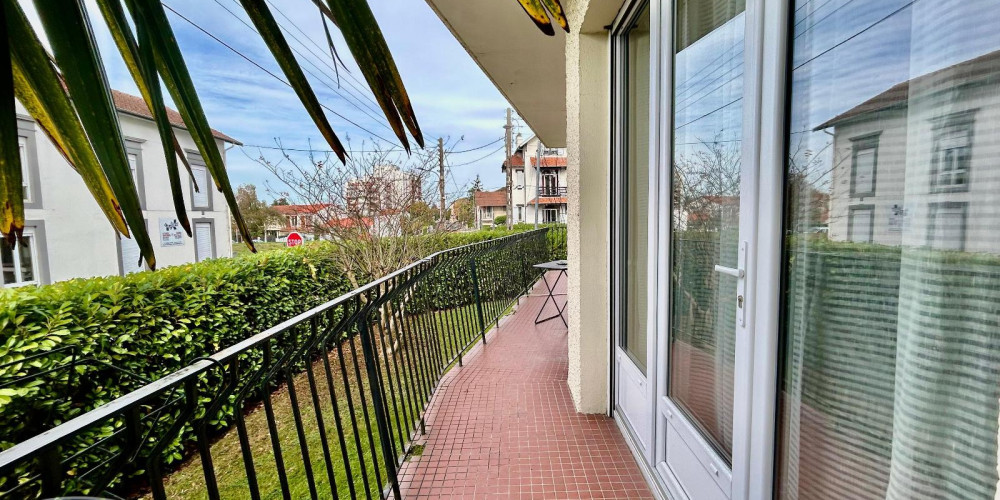 appartement à PAU (64000)