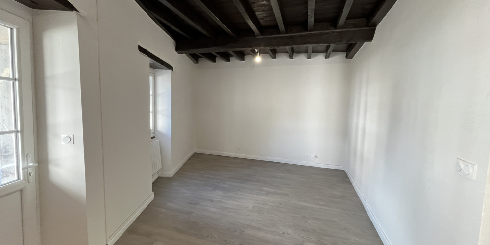 appartement à IHOLDY (64640)