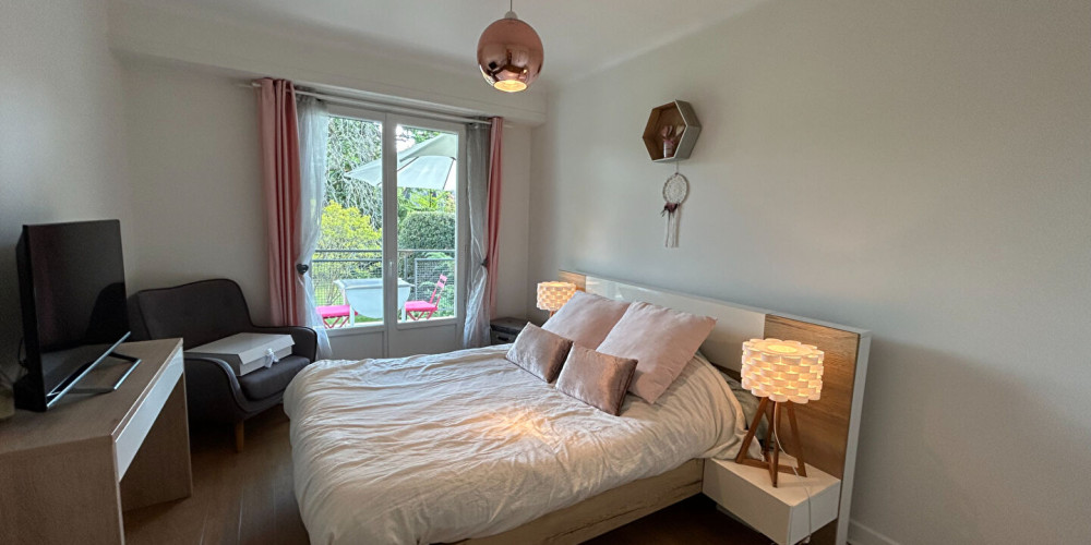 appartement à PAU (64000)