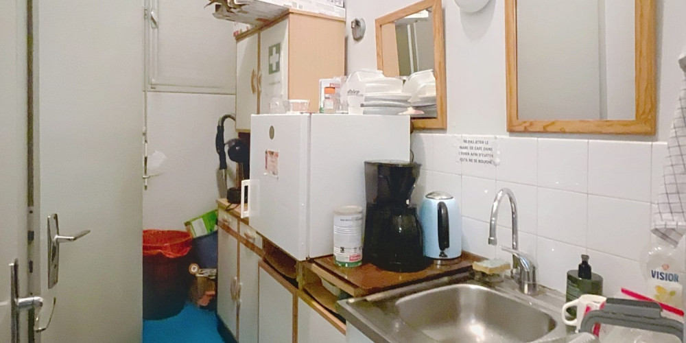 local commercial à PAU (64000)