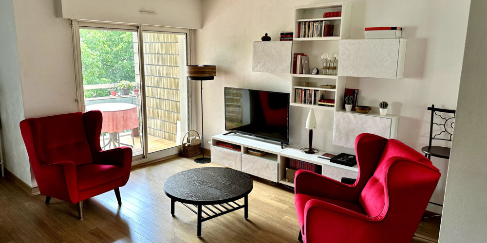 appartement à PAU (64000)