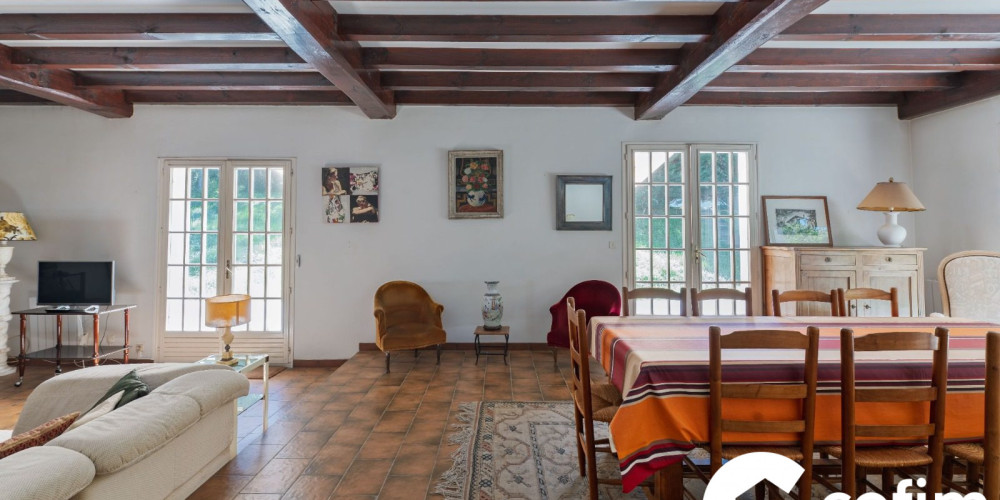 maison à URT (64240)