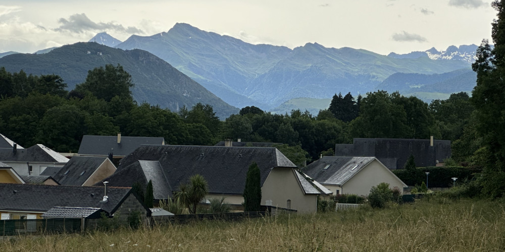 terrain à POUEYFERRE (65100)