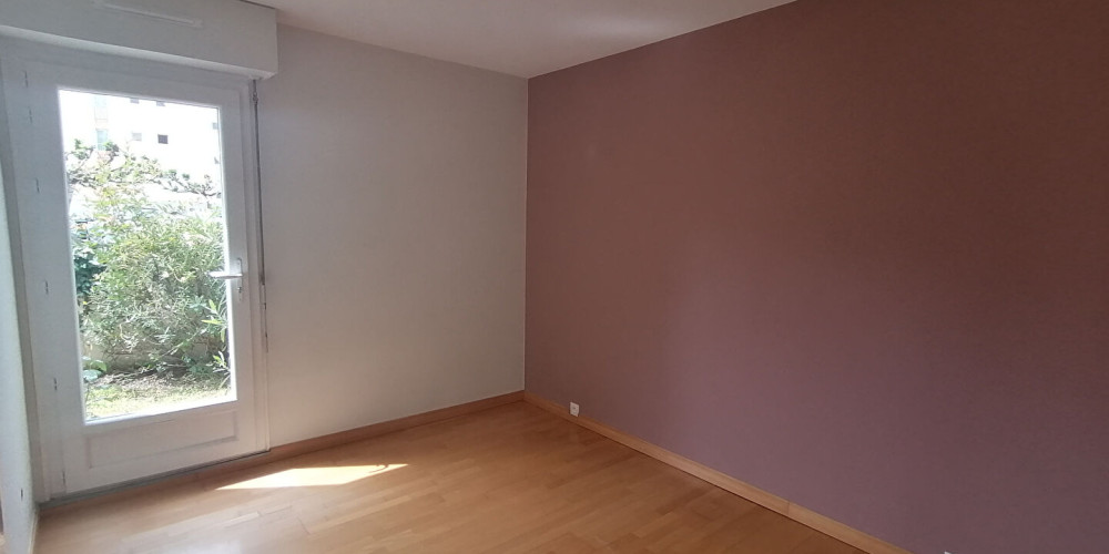 appartement à PAU (64000)