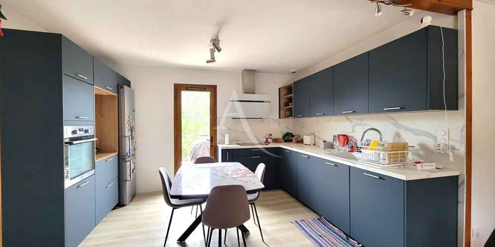 maison à PAU (64000)