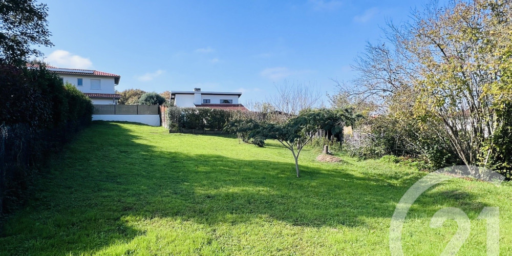 terrain à ANGLET (64600)