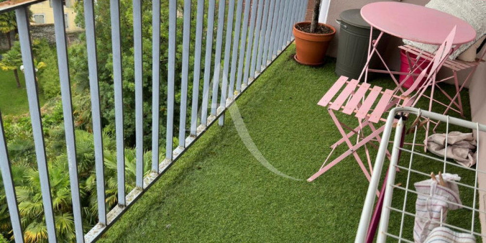 appartement à PAU (64000)