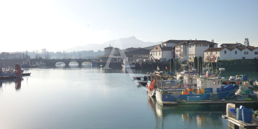 local commercial à ST JEAN DE LUZ (64500)