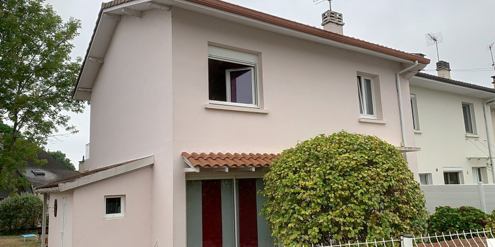 maison à PAU (64000)