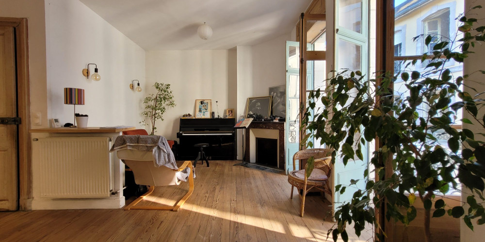 appartement à PAU (64000)