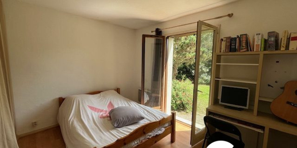 maison à THEZE (64450)