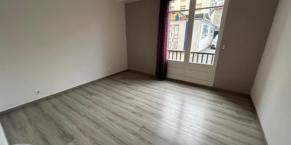 appartement à PAU (64000)