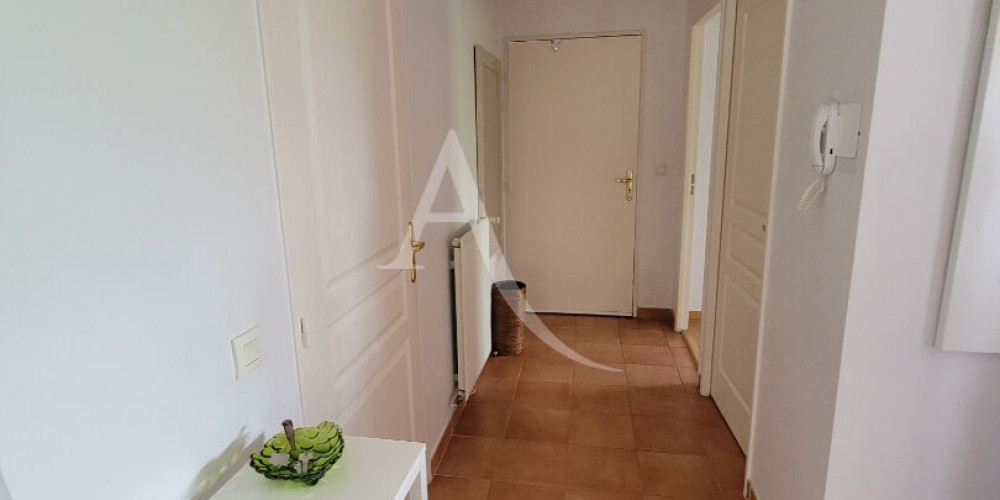 appartement à PAU (64000)