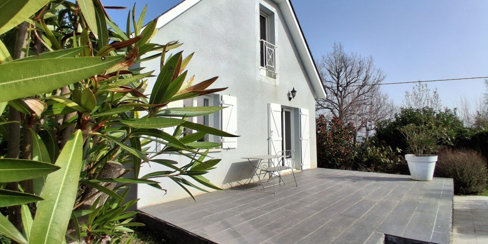 maison à LUC (65190)