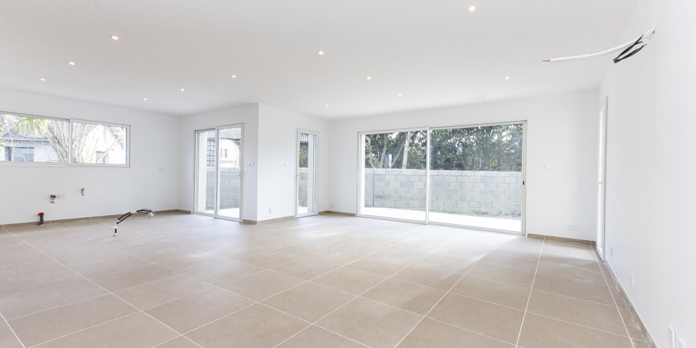 maison à LONS (64140)