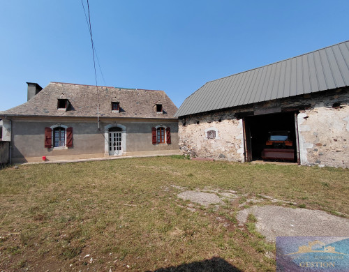 maison  POUEYFERRE