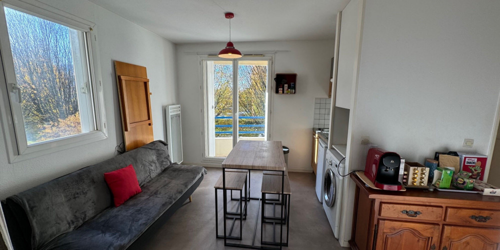 appartement à PAU (64000)