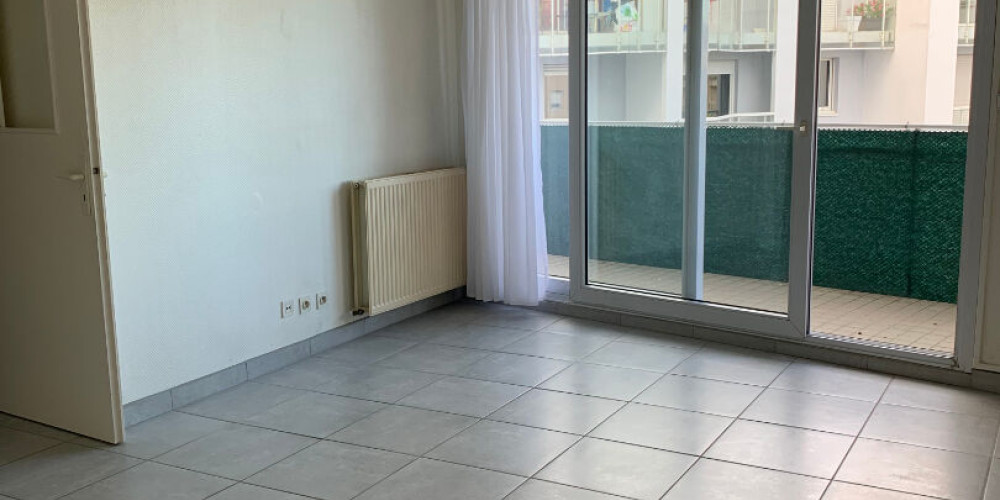 appartement à PAU (64000)