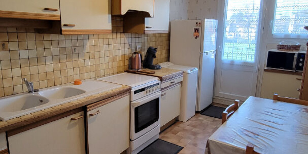 appartement à PAU (64000)