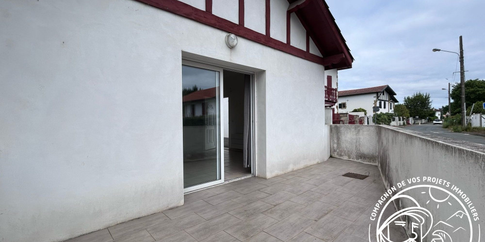 maison à USTARITZ (64480)