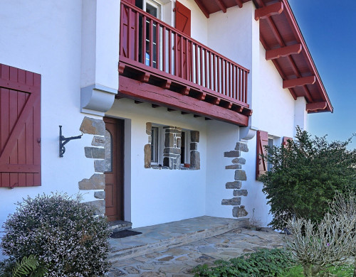 maison  URCUIT