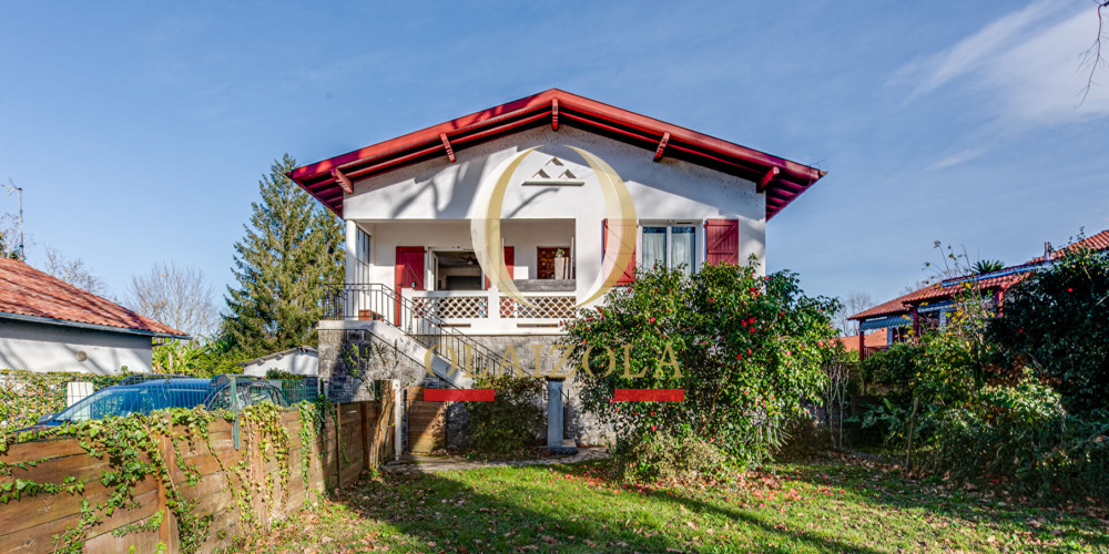 maison à CAMBO LES BAINS (64250)