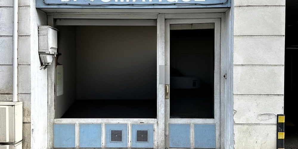 local commercial à SEMEAC (65600)