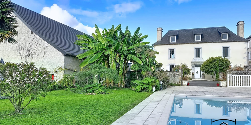 maison à NAY (64800)