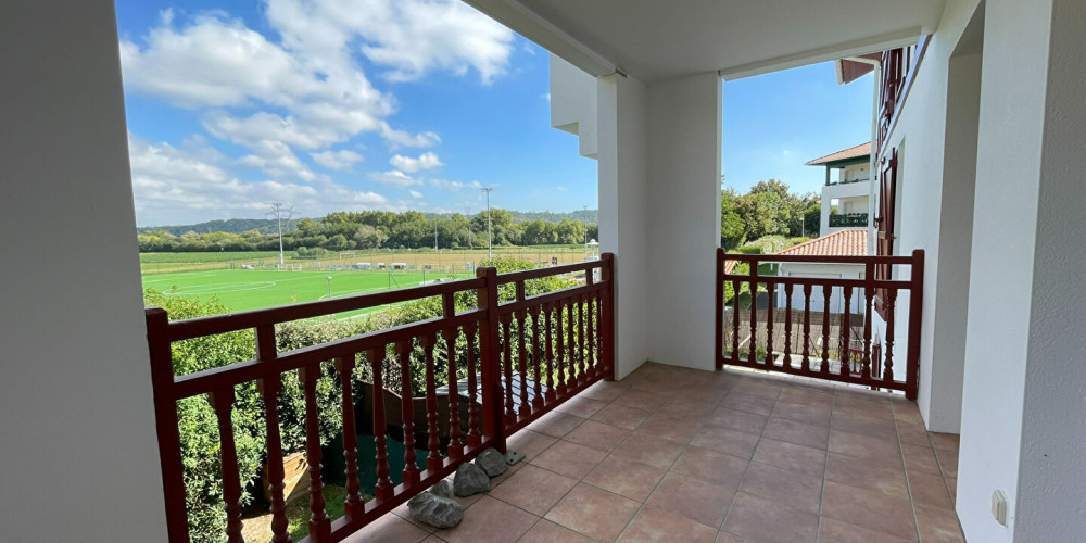 appartement à USTARITZ (64480)