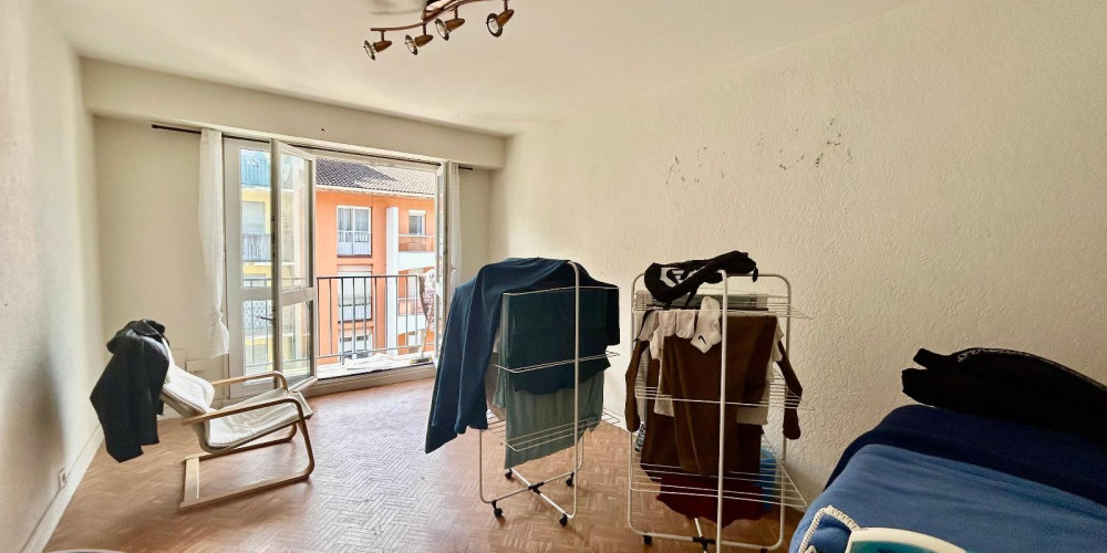 appartement à PAU (64000)