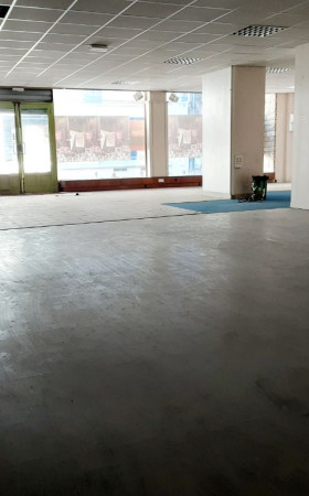 Local commercial  NAY