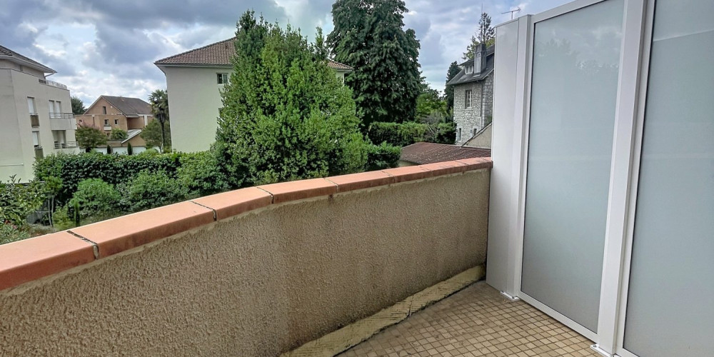 appartement à PAU (64000)
