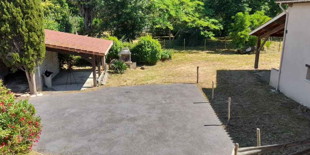 maison à SAUVETERRE (65700)