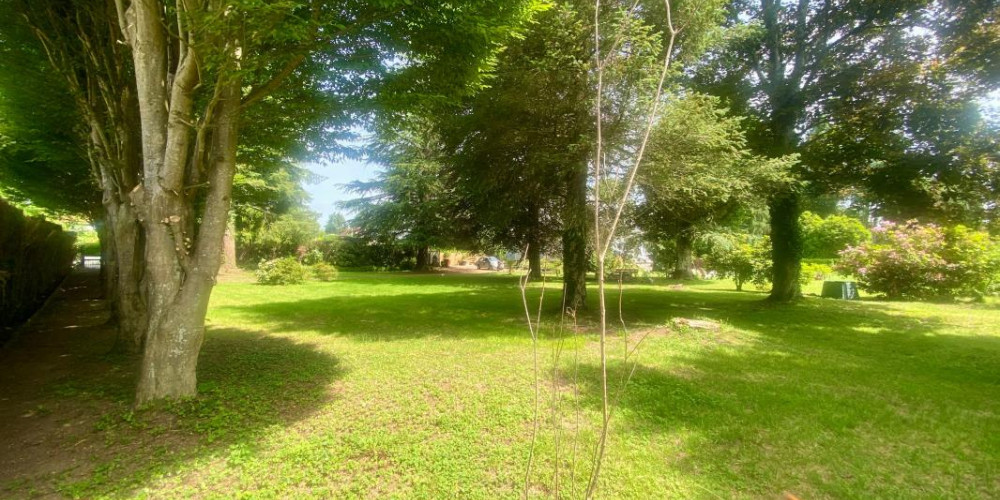 terrain à NAY (64800)