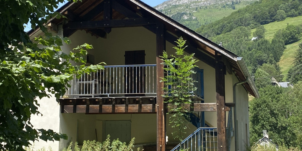 maison à CAMPAN (65710)