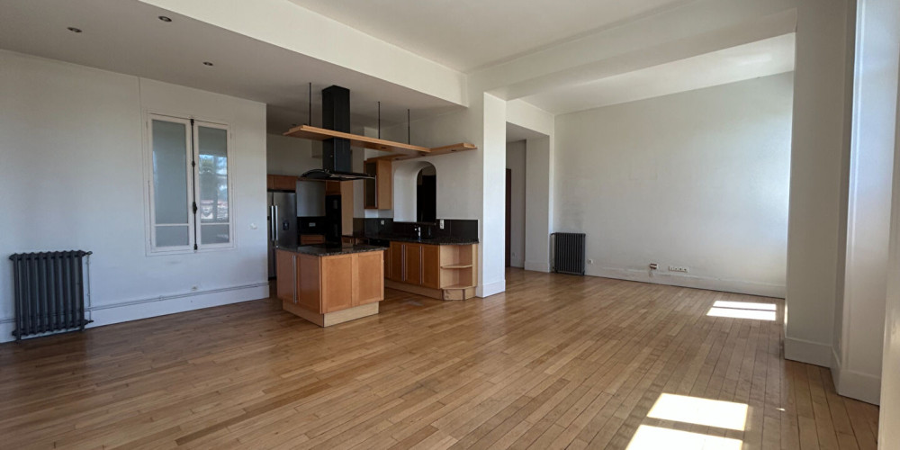 appartement à PAU (64000)