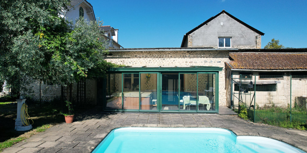 maison à MEILLON (64510)