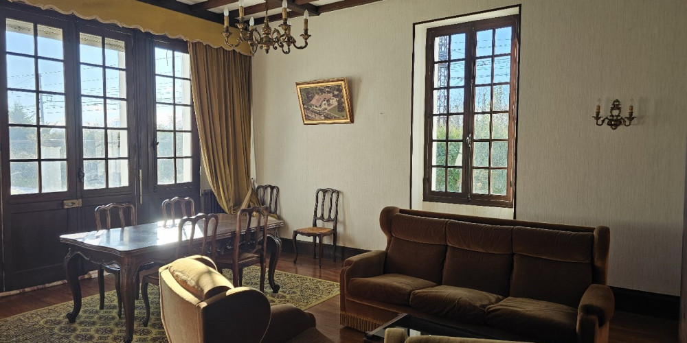 maison à PUYOO (64270)