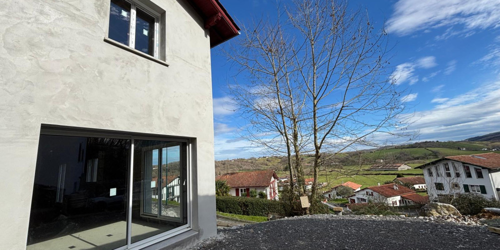 maison à ST PEE SUR NIVELLE (64310)