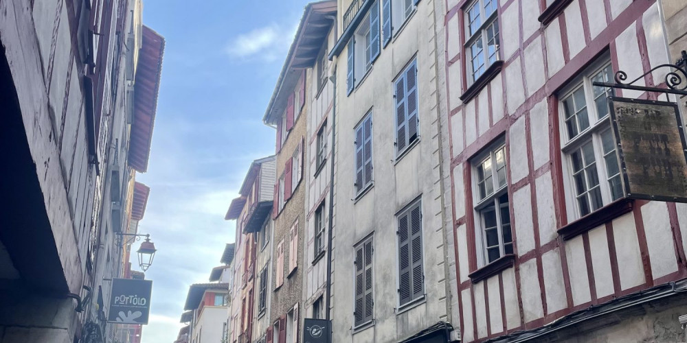 immeuble à BAYONNE (64100)