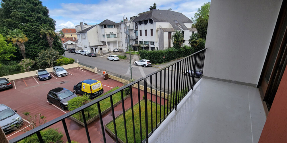 appartement à PAU (64000)