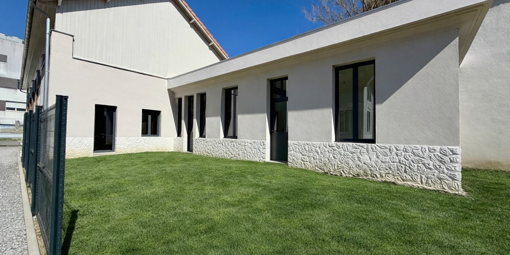 maison à PAU (64000)