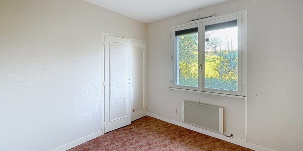 maison à THEZE (64450)