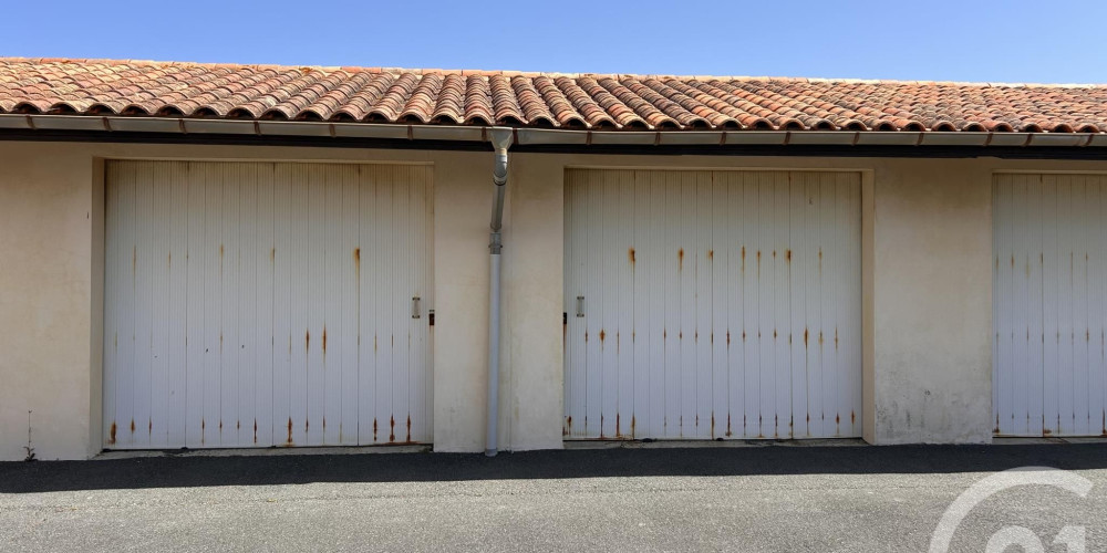 parking à ANGLET (64600)