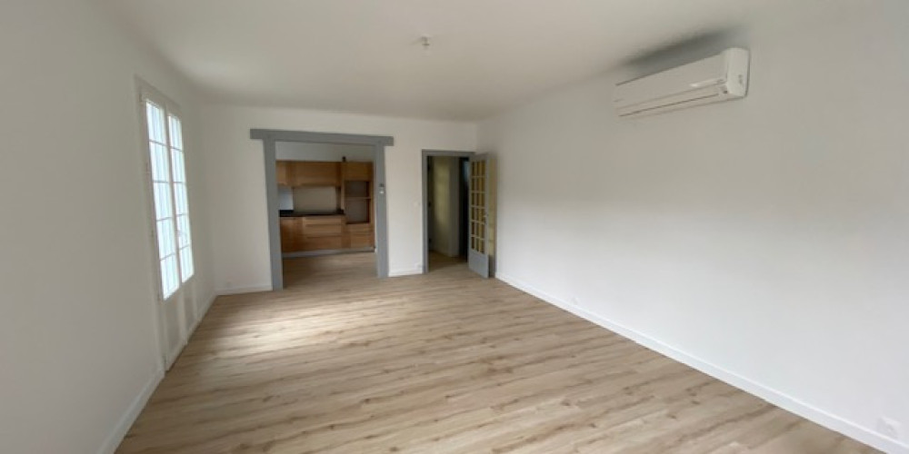appartement à UHART CIZE (64220)
