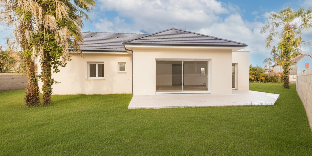 maison à LONS (64140)