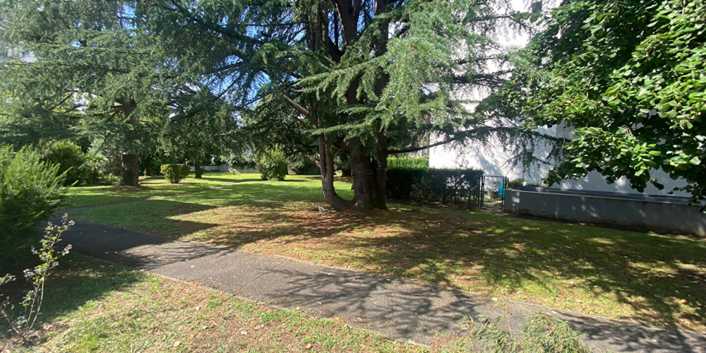 appartement à PAU (64000)